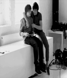 Uploaded by:kroun 59a88623d8c7a.gif