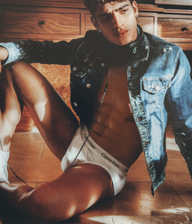 Jeans are sexy 01 59ee541f9f681.jpeg