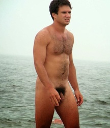 Nudist Guys II 5925e93fdc9cd.jpg