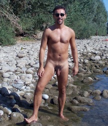Nudist Guys II 5925e966b24c3.jpg