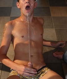 Piss und Sperm 5c0edc4097090.jpg