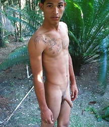 Nackte Jungs 4.4 5d6390dad5252.jpg