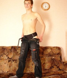 Adam 5b9690173de4f.jpg