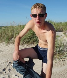 Artur 5b9798ecad9c4.jpg