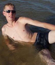 Artur 5b9799126e809.jpg