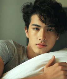 Beautiful Boys 5bc0ca17b8b84.jpg