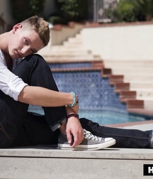 Casey 5bf2f137426c6.jpg