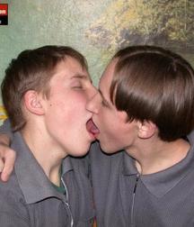 Kevin & Phillipe 5db23ac0cbe99.jpg