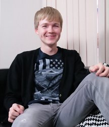 Blond and cute 5e0a0a20b14e8.jpg