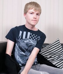 Blond and cute 5e0a0a2566eb1.jpg