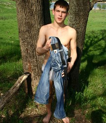 Vova in the meadow 5e0a65fedc61c.jpg