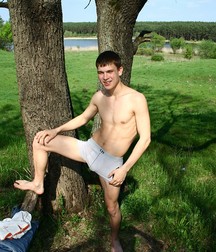 Vova in the meadow 5e0a6600e8e8b.jpg