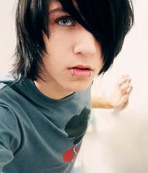 Cute emo boys 59306341c4b0d.jpg