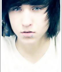 Cute emo boys 2 59309a181e31d.jpg