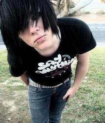 Cute emo boys 2 59309a1fe0dbb.jpg