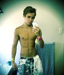 Cute boys 9 5934b3ea9ee78.jpg
