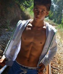 Shirtless hotties 3!!
