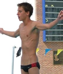 Swimming hotties 3!! 59235ce479906.jpg