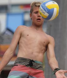 Shirtless hotties 4!!  5924c77340d8f.jpg