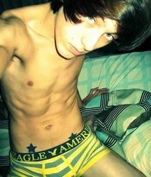Shirtless hotties 4!!  5924c78135e8c.jpg