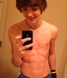 Selfie hotties 4!!   59257f36694b2.jpg