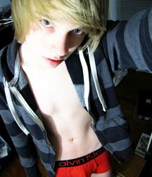 Selfie hotties 4!!   59257f3d33d2d.jpg