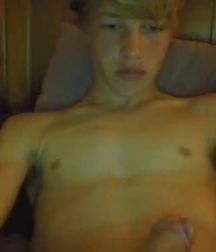 Web Cam hotties! 59305a4de9572.jpg