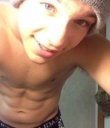 Selfie hotties 5!! 5932c47b21c4c.jpg