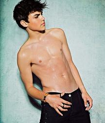 best model ever! 5d548deee3a0d.jpg