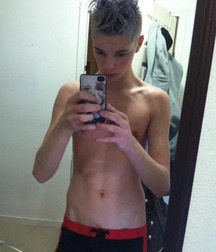 Hotties continued... 593d25fd97a42.jpg