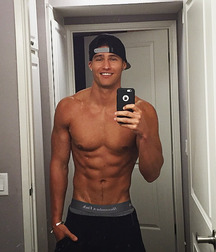 Abs, cocks and hot guys... 5947c61acf8f5.jpg