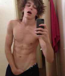 Abs, nipples, belly buttons, and cocks... 594d7296ef0fb.jpg