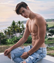 Simon's Hot boys 59301b255bfb8.jpg