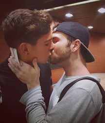 In love 593ce4d078b92.jpg