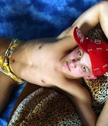 Cute boys 594c12a06c251.jpg