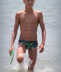 Speedos  5953dc980cb58.jpg