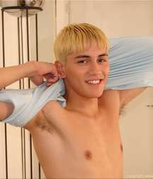 Cute boys 595cb3e23e539.jpg