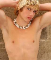 Bomarzo´s Boys armpits 59b16f3740695.jpg