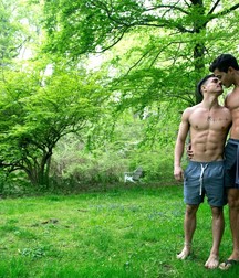 Ashton an Levi 59b3c01fc7439.jpg