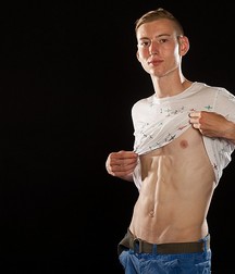 Lukas 59f4bfc06be9d.jpg