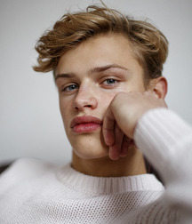 Cute blond 5a2eac358ea49.jpg