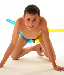 Robby 1 (Raunchy Robby plays in the studio) 5a7eb7a62ab17.jpg