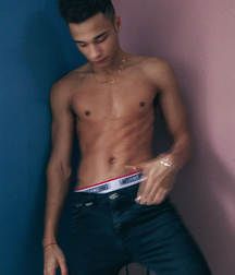 Cute boy 5a82f9aff2367.jpg