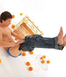 Algis 2 - Algis and Oranges 5a8549002376f.jpg