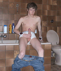 Cute naked boys 5a8b010ea8811.jpg