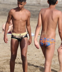 Speedos  5a8deeacb9b40.jpg