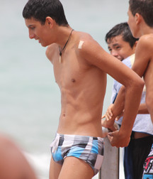 Speedos  5a8def5137429.jpg