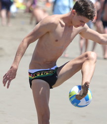 Speedos  5a8defdea71dc.jpg