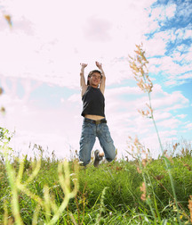  Justin 2 (Justin jostling through the grass) 5a966f8544ba1.jpg