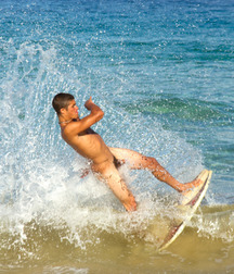 Surfer 5aa16e87c2b9c.jpg